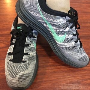 Nike Flyknit Black and Teal